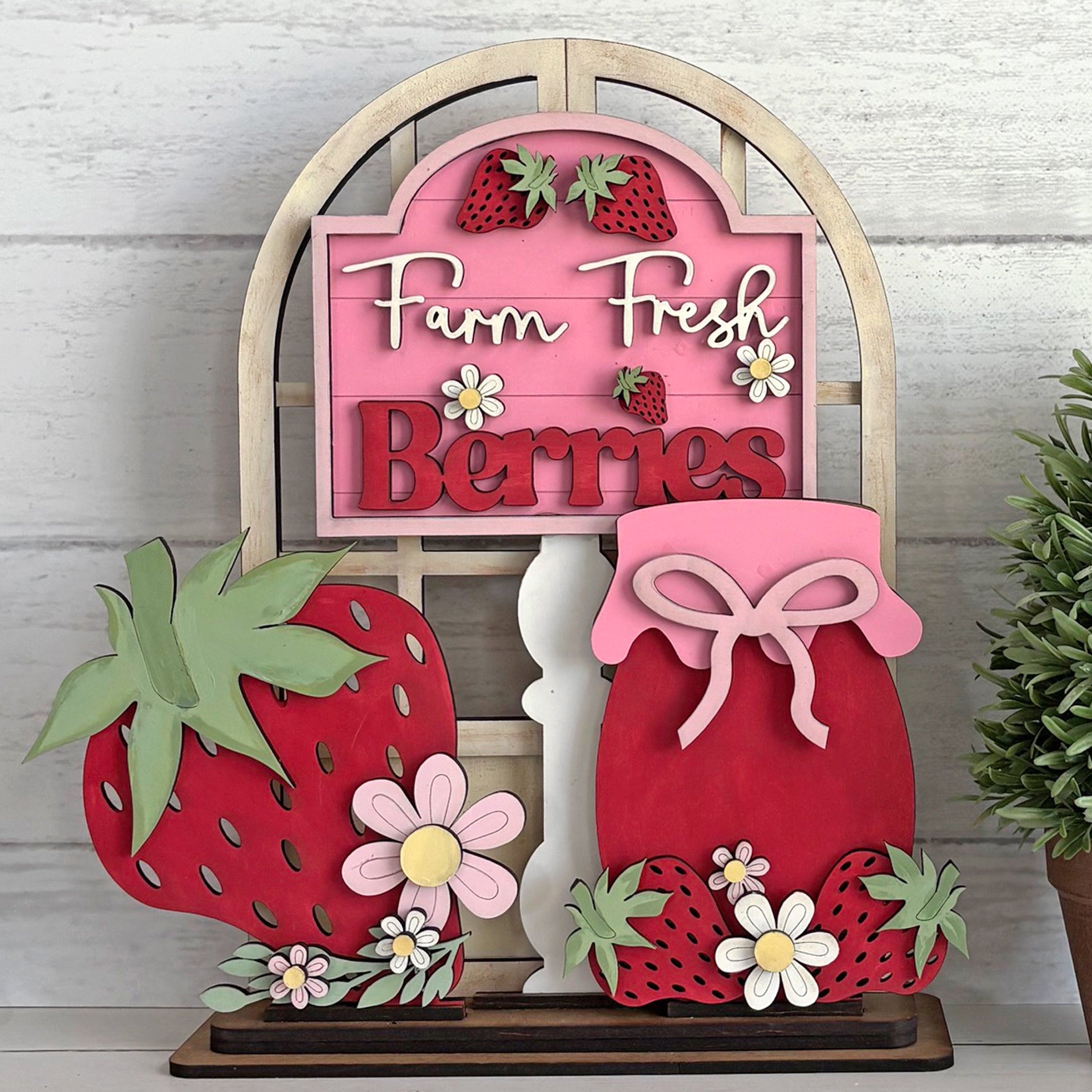 Strawberry, Farm Fresh Sign and jam jar for Arched Door Insert